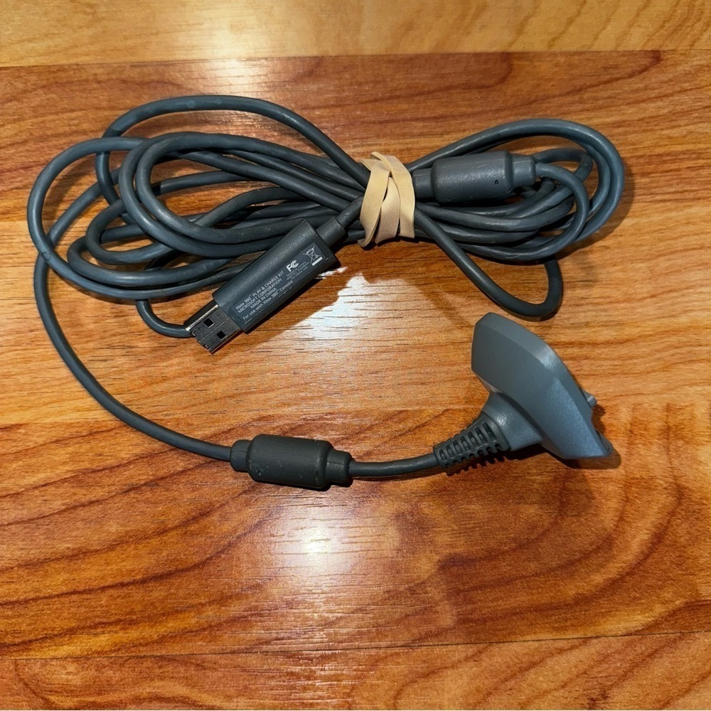 Microsoft Xbox 360 Play and Charge Cable OEM White & Gray No Battery Tested